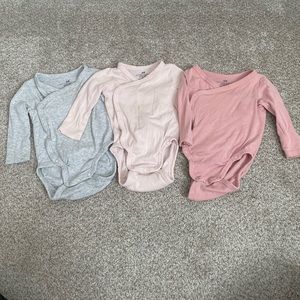 H&M long sleeve onesie bundle